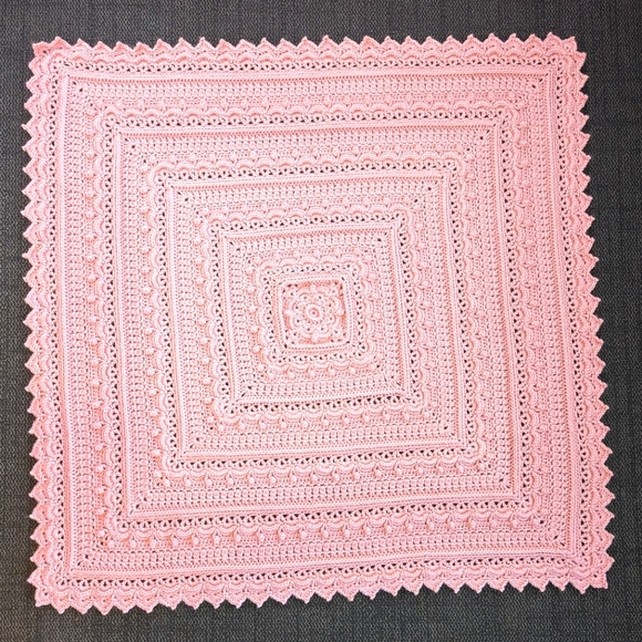 Handmade baby blanket - Picture 2 of 5